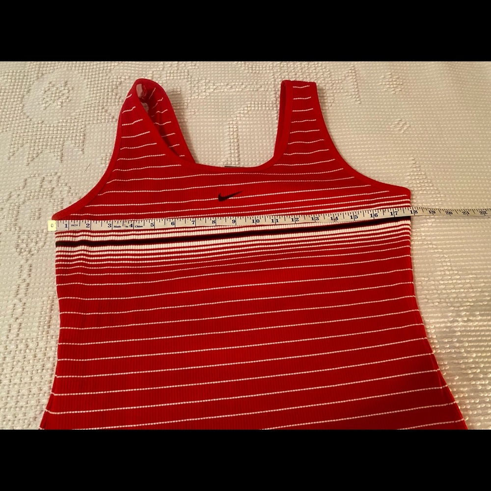 Excellent women’s Nike stripe tank top - Picture 10 of 12